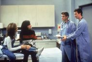George Clooney & Noah Wyle Guest On 'Friends' (Image via Getty)